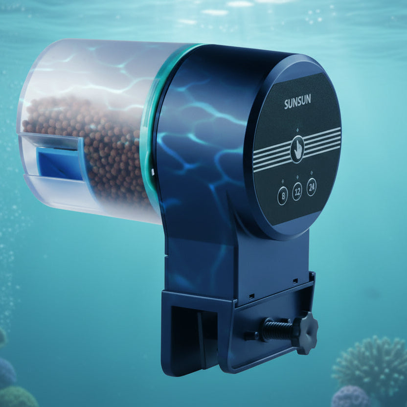 Black and blue aquarium feeder with 'SUNSUN' branding on a white background